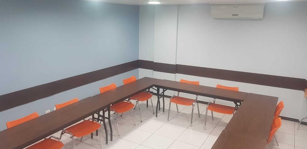 Hotel Dan Inn Sao Carlos By Nacional Inn Extérieur photo