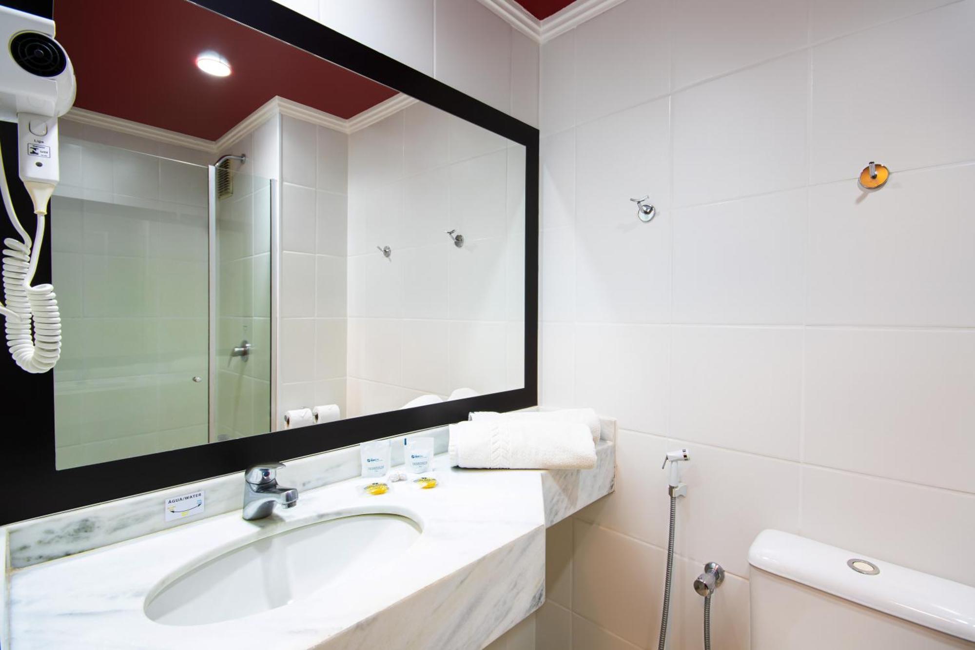 Hotel Dan Inn Sao Carlos By Nacional Inn Extérieur photo
