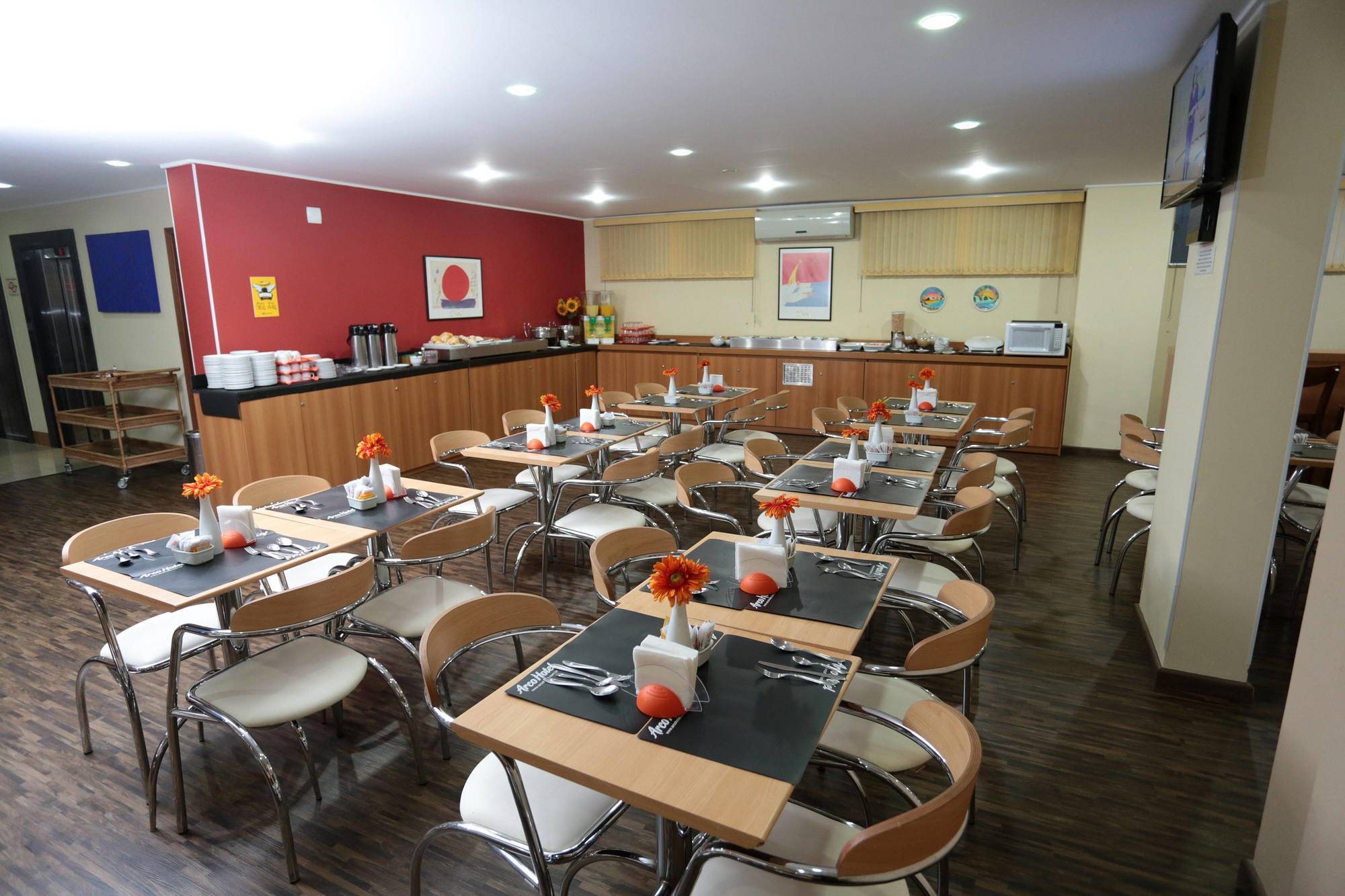 Hotel Dan Inn Sao Carlos By Nacional Inn Extérieur photo