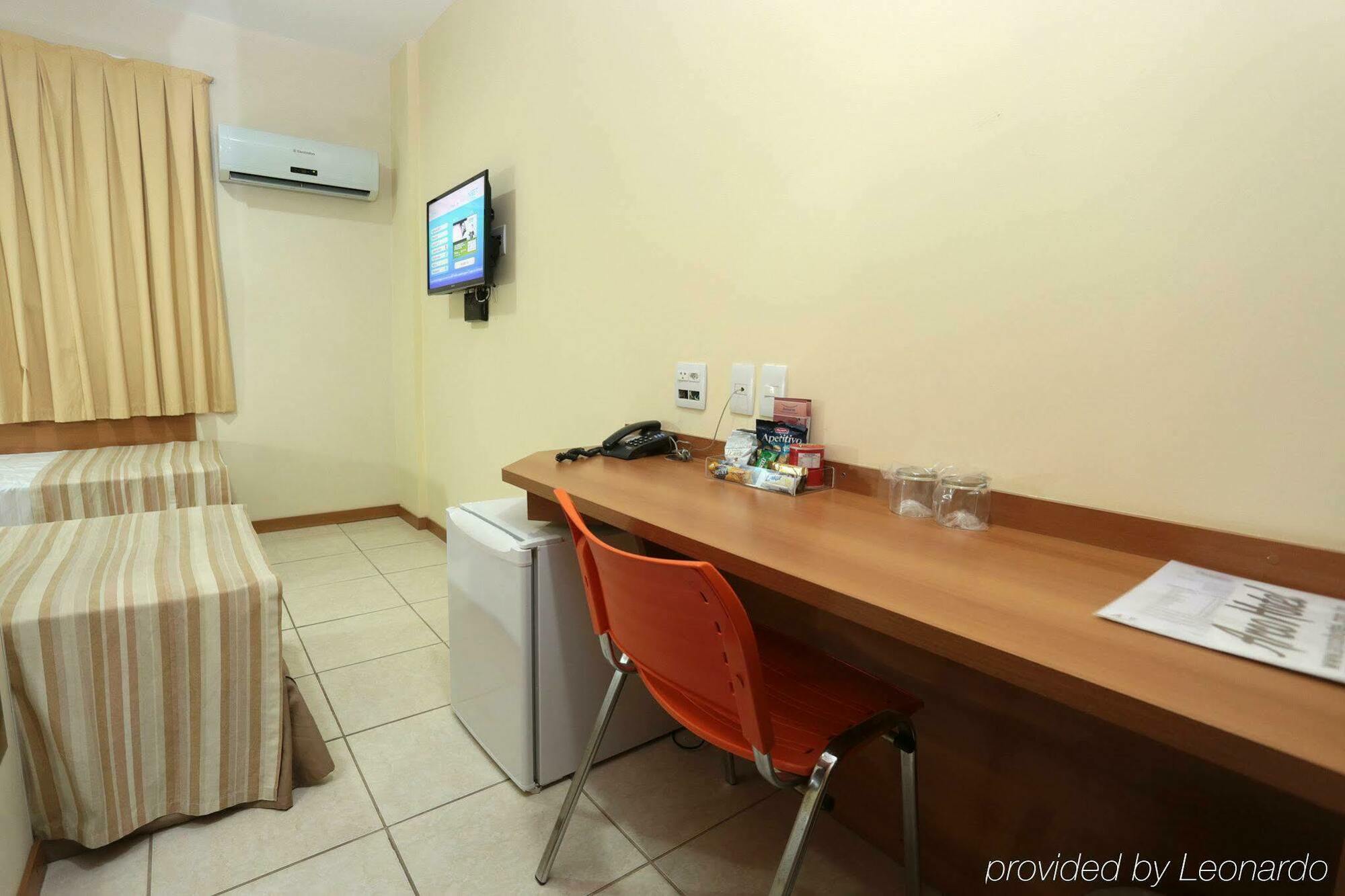 Hotel Dan Inn Sao Carlos By Nacional Inn Extérieur photo